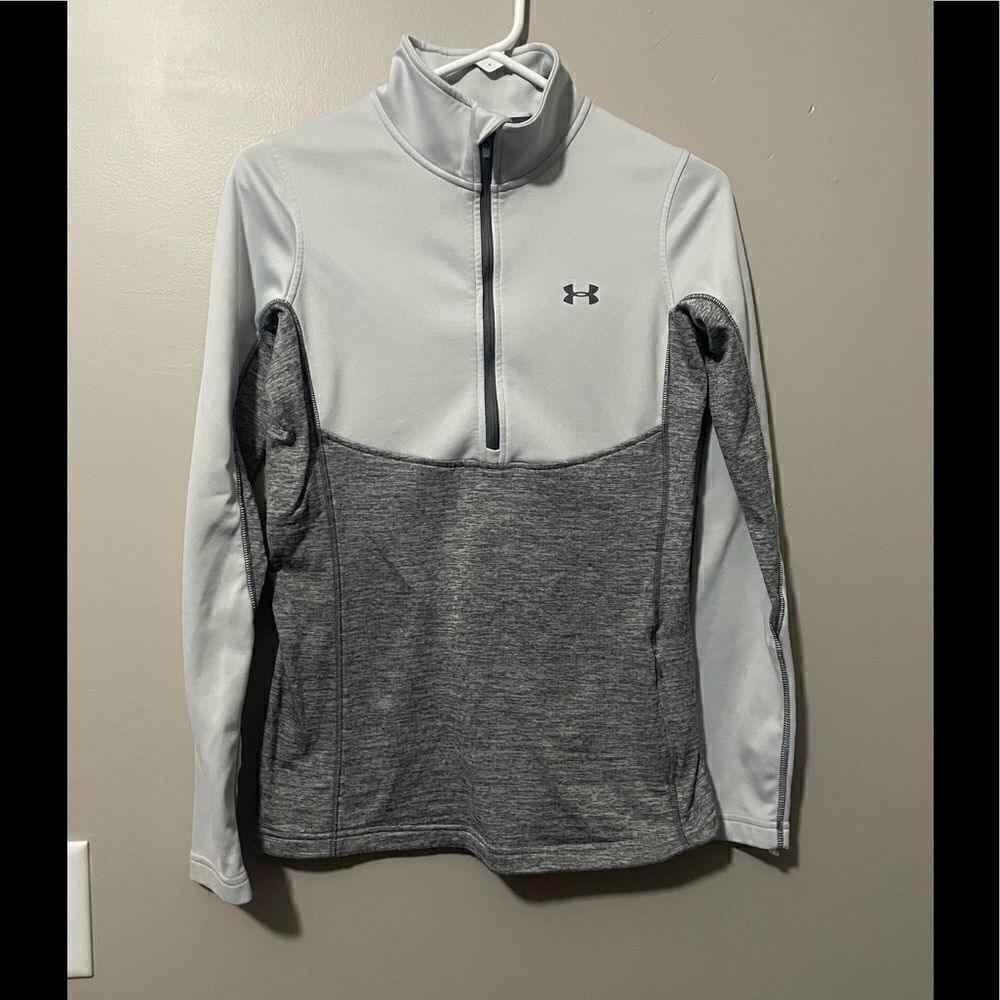 Under Armour Gamutlite half zip pull over